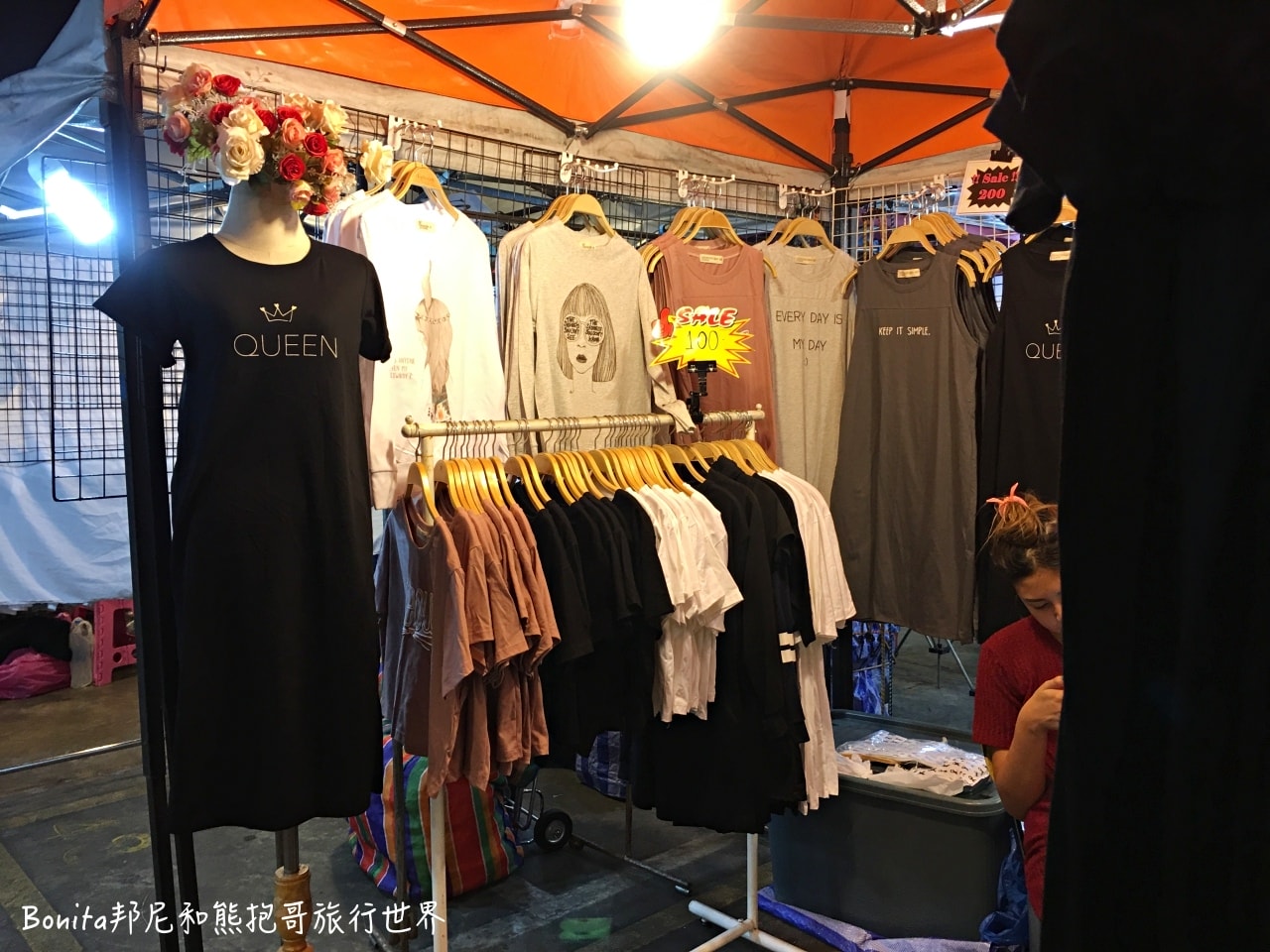 曼谷鐵道夜市14.jpg