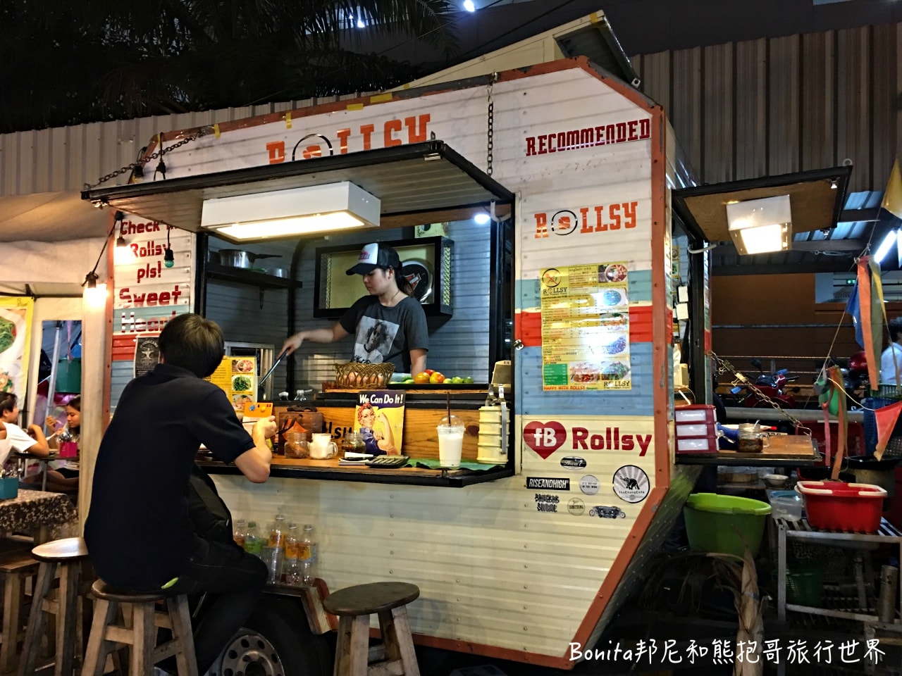 曼谷鐵道夜市39.jpg