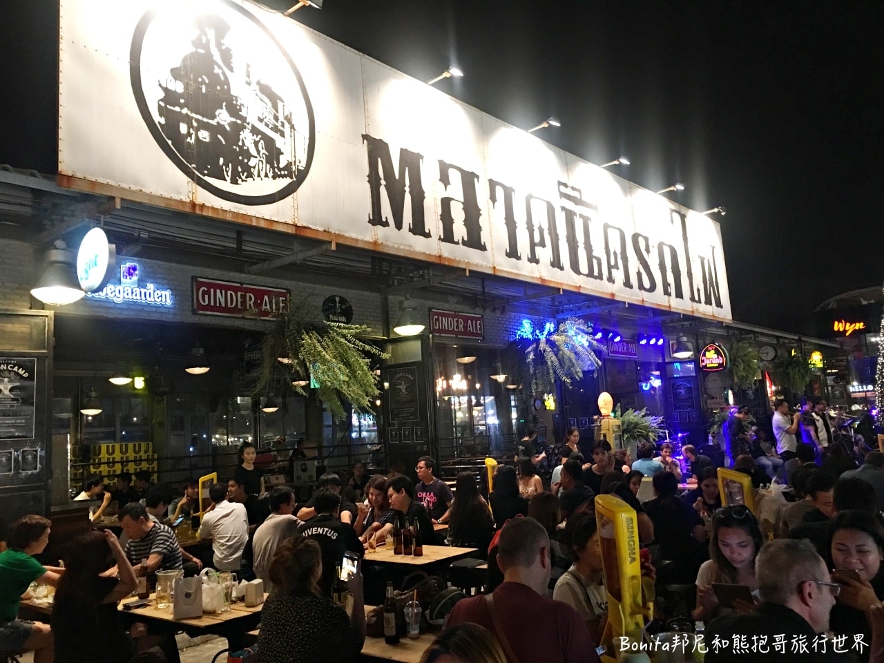 曼谷鐵道夜市28.jpg