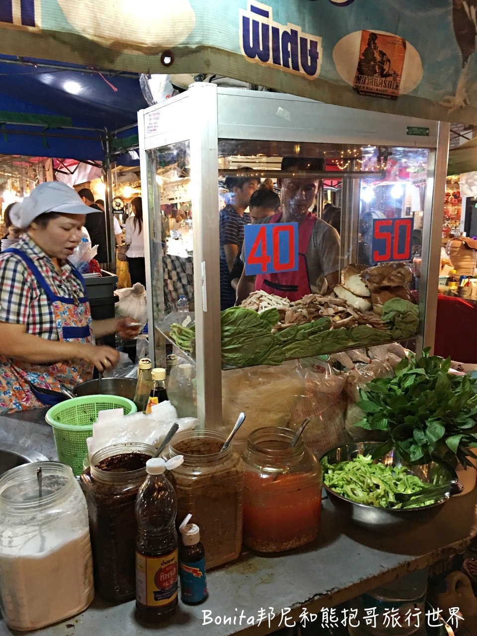 曼谷鐵道夜市6.jpg