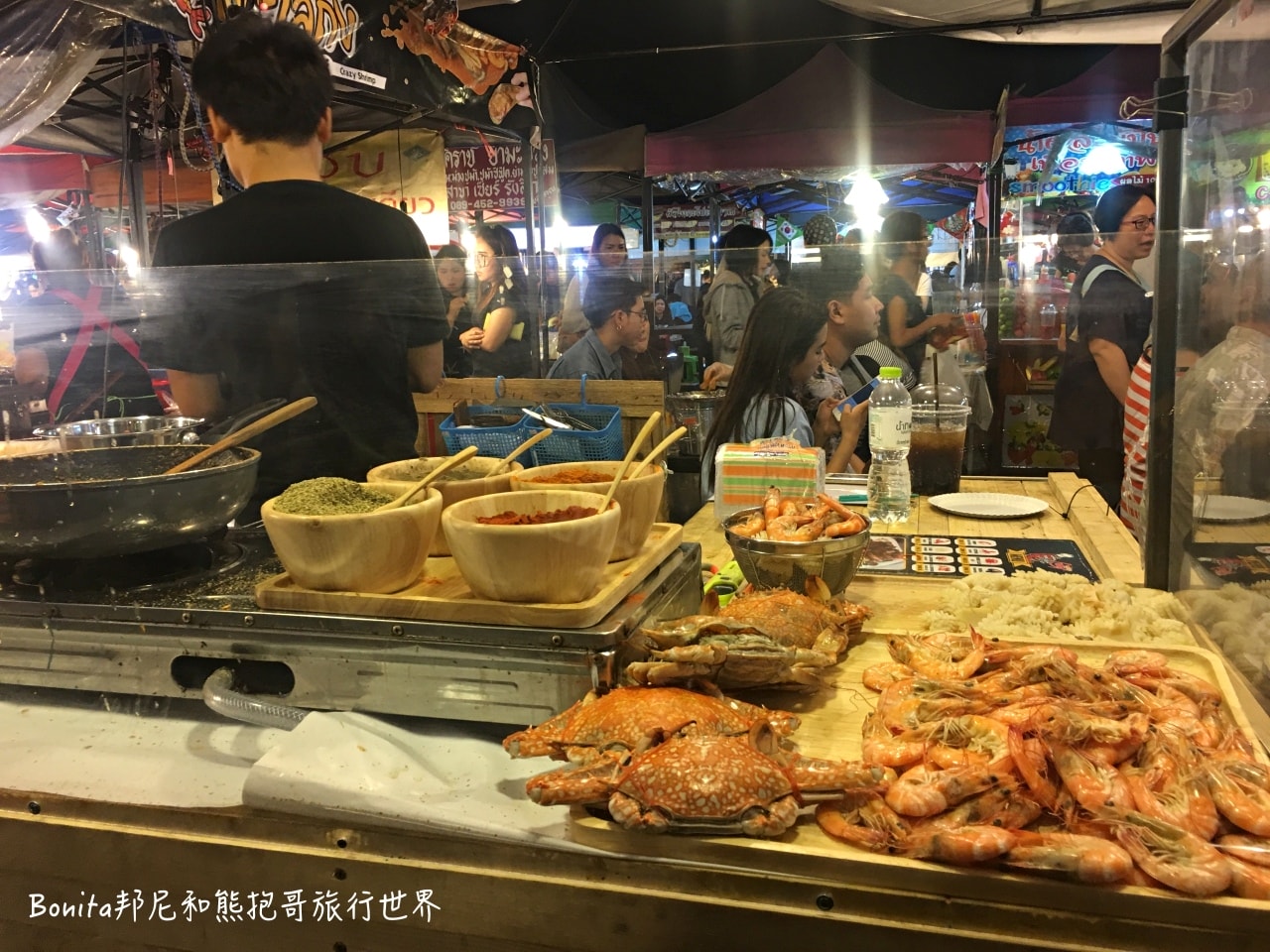 曼谷鐵道夜市32.jpg
